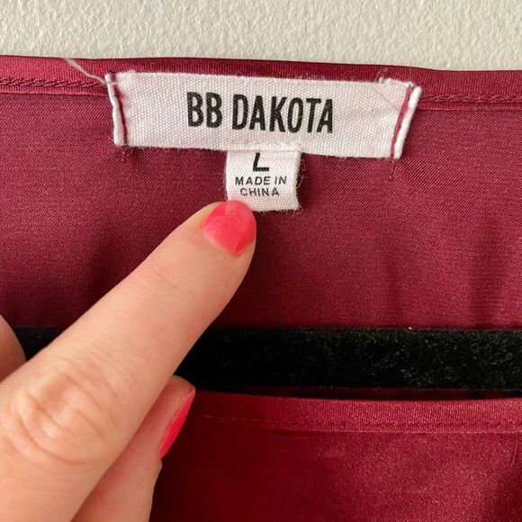 BB Dakota Women's Satin 2-Piece Lounge Set | Large - Picture 5 of 13